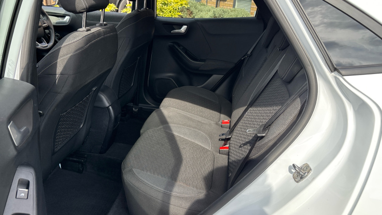 Ford Puma 1.0 EcoBoost Hybrid mHEV Titanium 5dr Petrol Hatchback